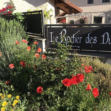 Le Rocher Des Ducs, Vue Sur Montagne, Abris Voitures Et Motos Le Glaizil 外观 照片