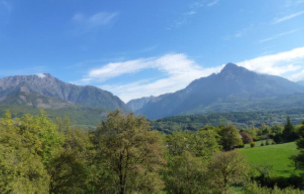 Le Rocher Des Ducs, Vue Sur Montagne, Abris Voitures Et Motos Le Glaizil 客房 照片